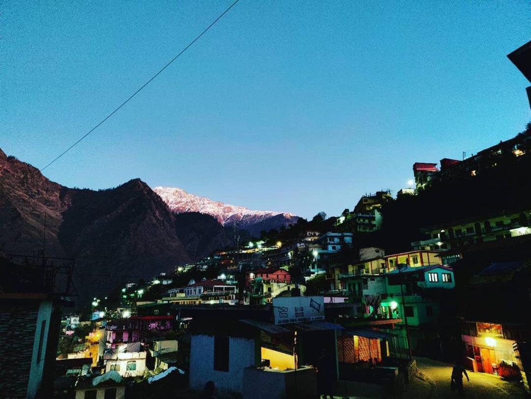 Odyssey Stays Joshimath Joshīmath Buitenkant foto